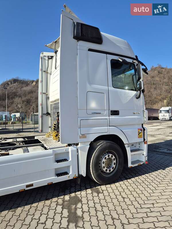 Тягач Mercedes-Benz Actros 2013 в Мукачевому