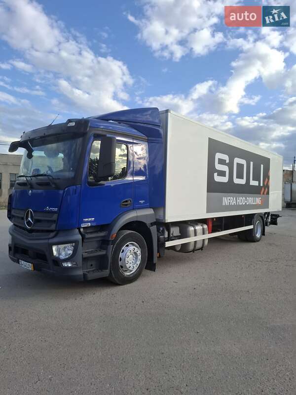 Грузовой фургон Mercedes-Benz Actros 2015 в Харькове