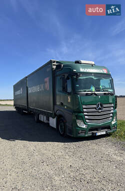 Тентованый Mercedes-Benz Actros 2016 в Луцке