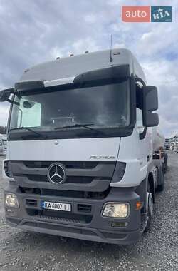 Бензовоз Mercedes-Benz Actros 2017 в Львове