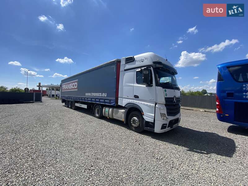 Тягач Mercedes-Benz Actros 2015 в Иршаве