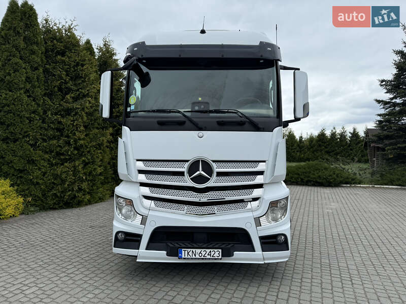 Тягач Mercedes-Benz Actros 2016 в Львове