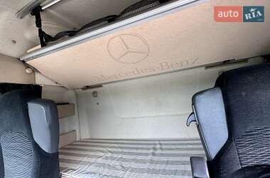 Тягач Mercedes-Benz Actros 2015 в 