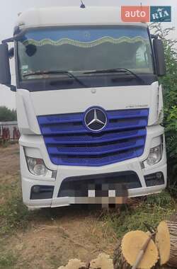 Контейнеровоз Mercedes-Benz Actros 2014 в Запорожье
