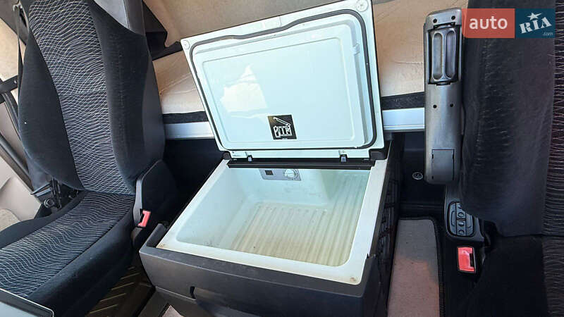 Бензовоз Mercedes-Benz Actros 2013 в Виннице