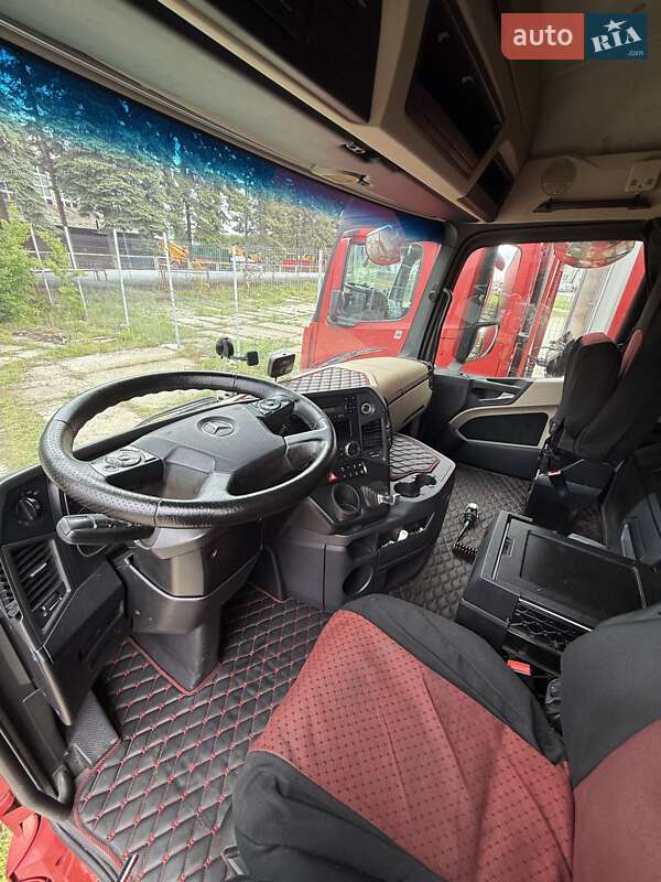 Тягач Mercedes-Benz Actros 2015 в Ивано-Франковске