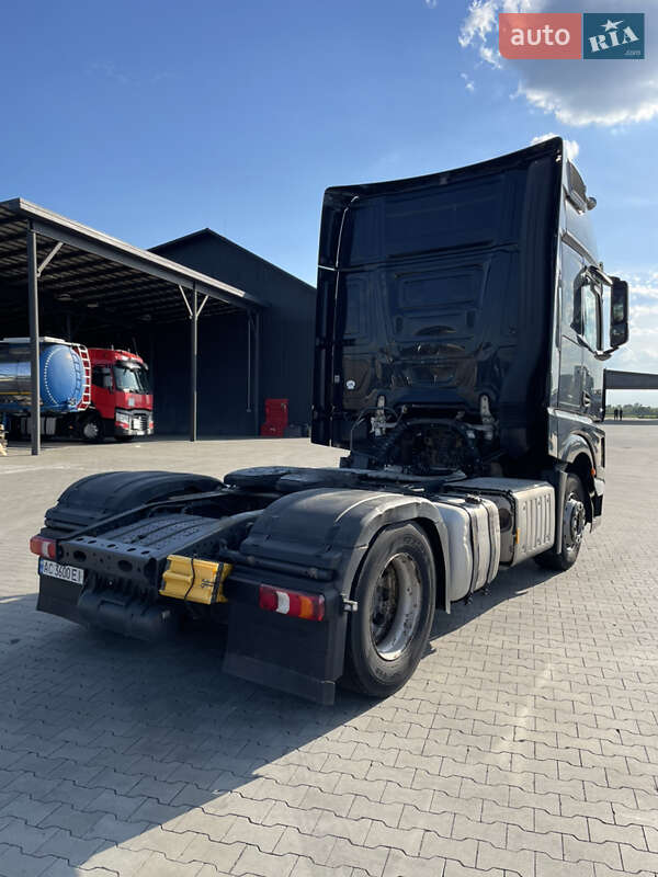 Тягач Mercedes-Benz Actros 2016 в Луцке