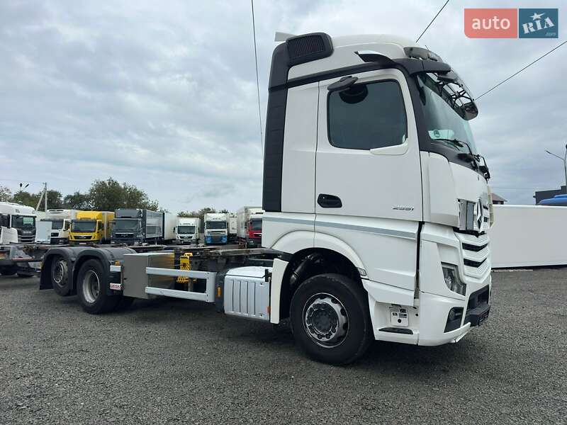 Mercedes-Benz Actros 2021