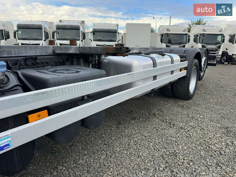 Контейнеровоз Mercedes-Benz Actros 2020 в Луцке