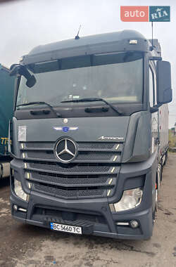 Тягач Mercedes-Benz Actros 2013 в Жидачові