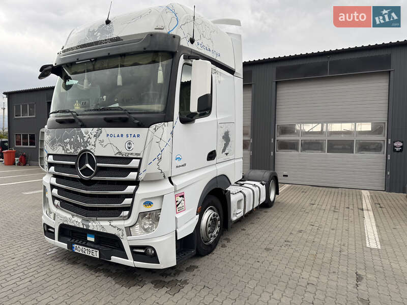 Mercedes-Benz Actros 2015 Mercedes-Benz Actros 2015