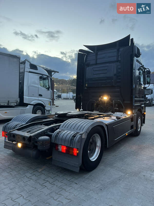 Тягач Mercedes-Benz Actros 2008 в Долине