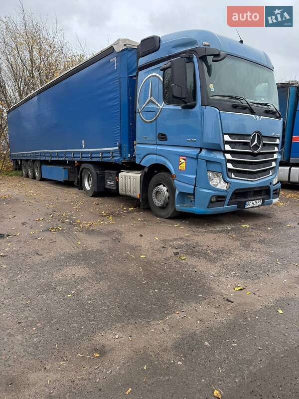 Тягач Mercedes-Benz Actros 2013 в Мені