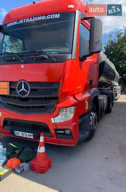 Тягач Mercedes-Benz Actros 2015 в Дніпрі