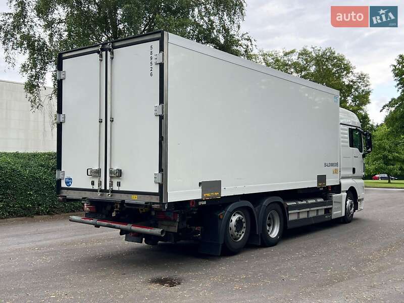 Контейнеровоз Mercedes-Benz Actros 2021 в Чернівцях