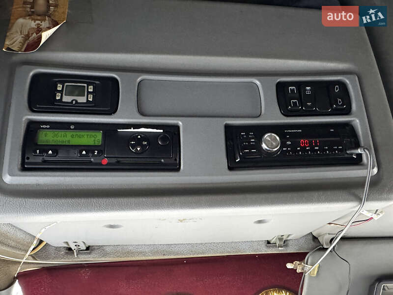 Грузовой фургон Mercedes-Benz Actros 2013 в Львове