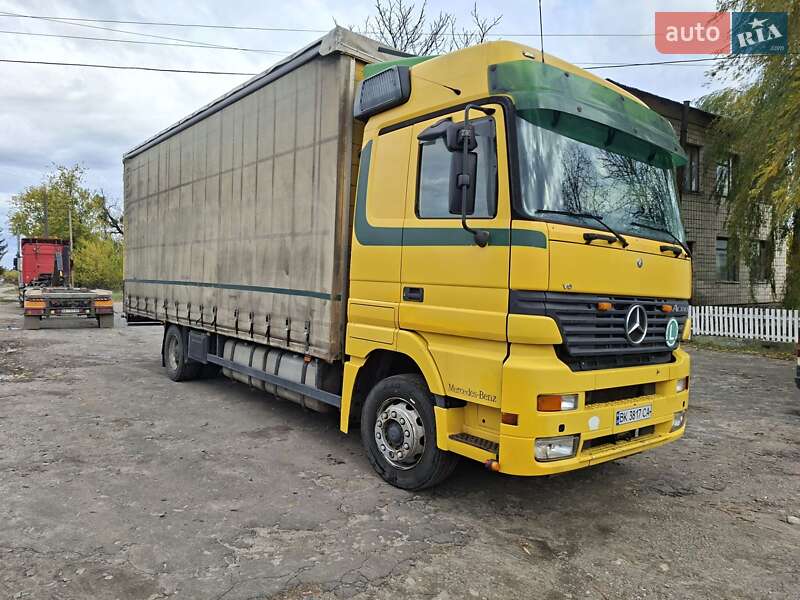 Тентованый Mercedes-Benz Actros 2000 в Березному