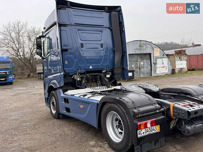 Тягач Mercedes-Benz Actros 2014 в Черновцах