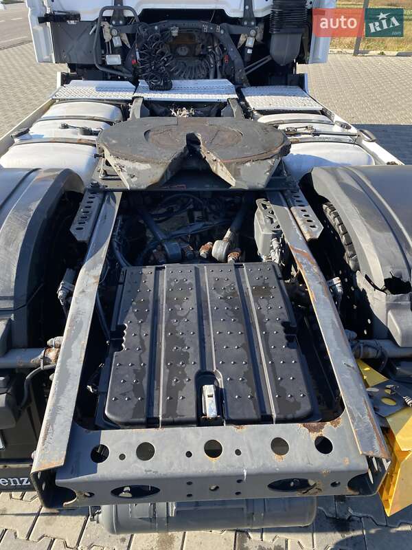 Тягач Mercedes-Benz Actros 2012 в Іршаві