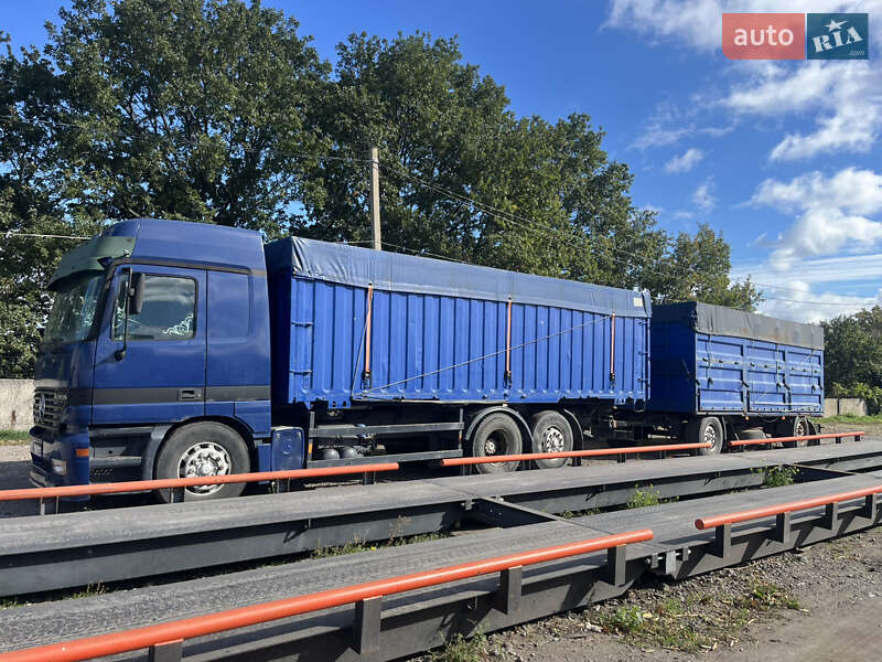 Контейнеровоз Mercedes-Benz Actros 2001 в Верхньодніпровську