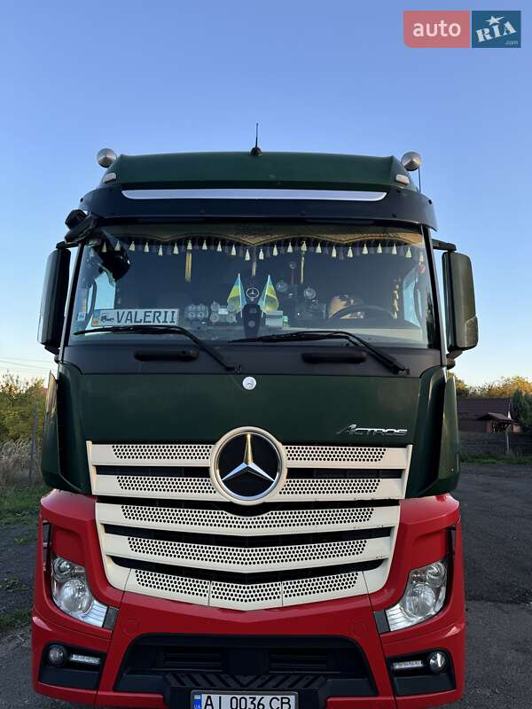 Тягач Mercedes-Benz Actros 2013 в Киеве