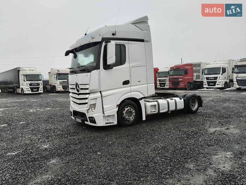 Тягач Mercedes-Benz Actros 2016 в Луцке