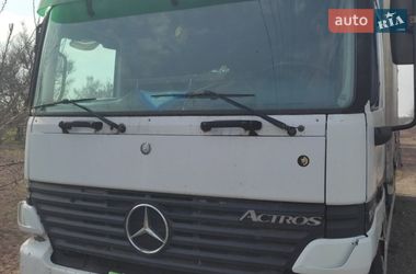 Тентованый Mercedes-Benz Actros 2001 в Березане