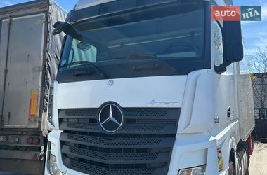 Тягач Mercedes-Benz Actros 2015 в Киеве