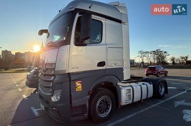 Тягач Mercedes-Benz Actros 2014 в Киеве