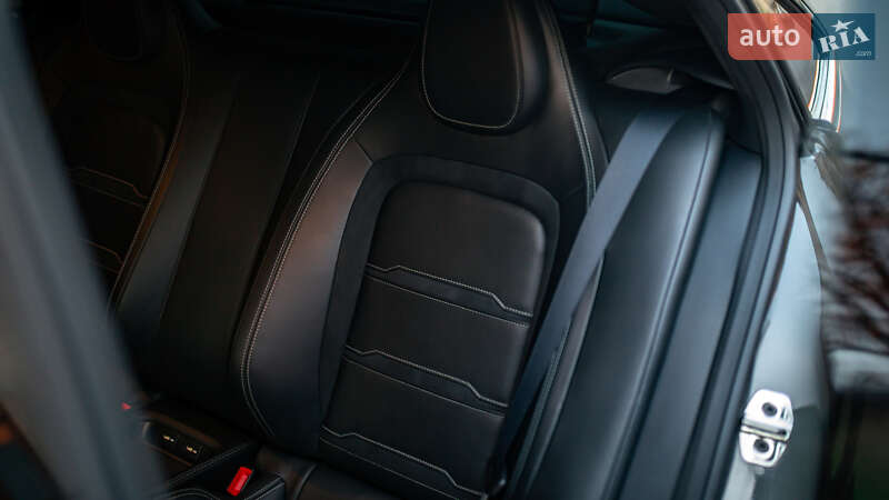 Купе Mercedes-Benz AMG GT 4-Door Coupe 2019 в Чернівцях