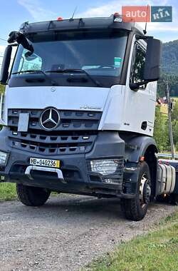 Тягач Mercedes-Benz Arocs 2015 в Львове