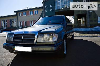 Седан Mercedes-Benz Atego 1992 в Стрию