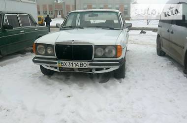 Седан Mercedes-Benz Atego 1980 в Волочиске