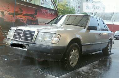 Седан Mercedes-Benz Atego 1990 в Львове