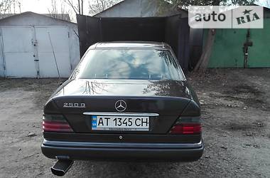 Седан Mercedes-Benz Atego 1995 в Надвірній