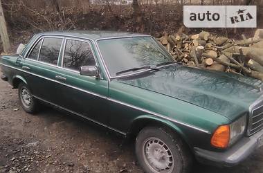 Седан Mercedes-Benz Atego 1980 в 