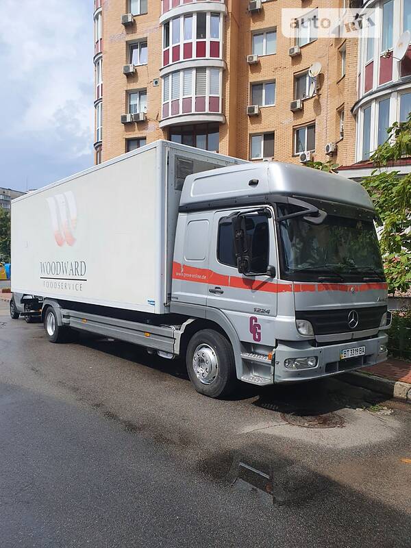 Грузовой фургон Mercedes-Benz Atego 2008 в Киеве