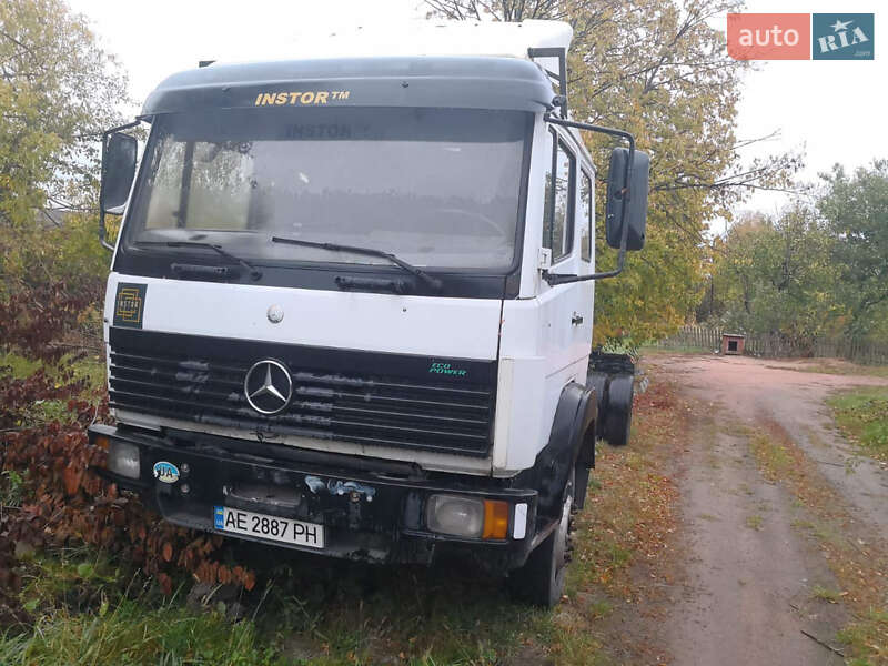 Грузовой фургон Mercedes-Benz Atego 1995 в Черняхове