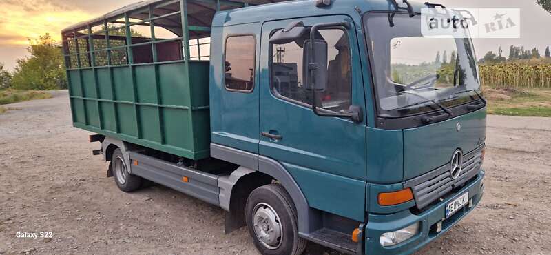 Для перевозки животных Mercedes-Benz Atego 1999 в Каменском