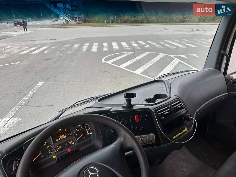 Вантажний фургон Mercedes-Benz Atego 2006 в Києві