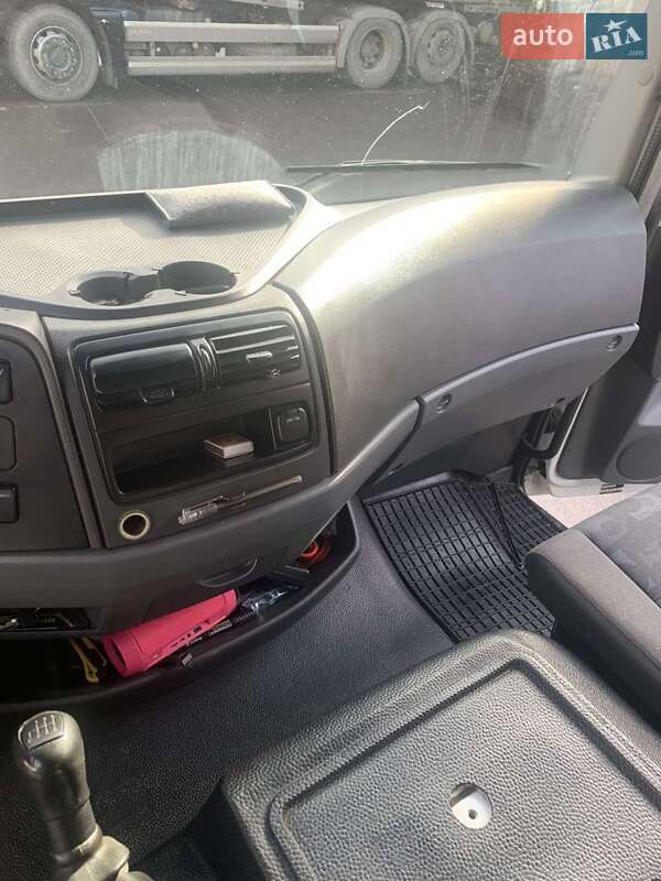 Грузовой фургон Mercedes-Benz Atego 2010 в Львове