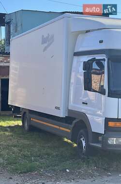 Грузовой фургон Mercedes-Benz Atego 2003 в 