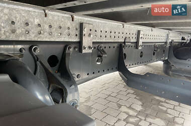 Другие грузовики Mercedes-Benz Atego 2013 в 