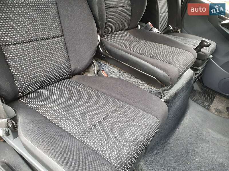 Борт Mercedes-Benz Atego 2011 в Калуші