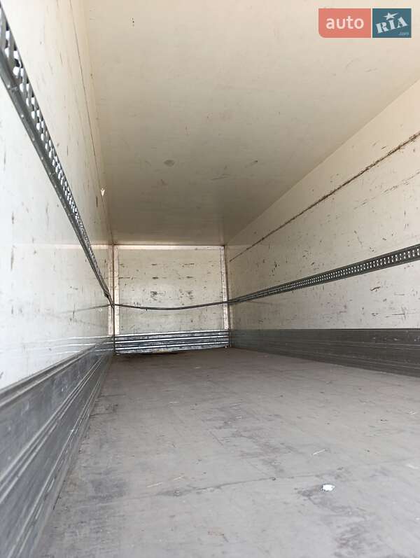 Грузовой фургон Mercedes-Benz Atego 2012 в Киеве