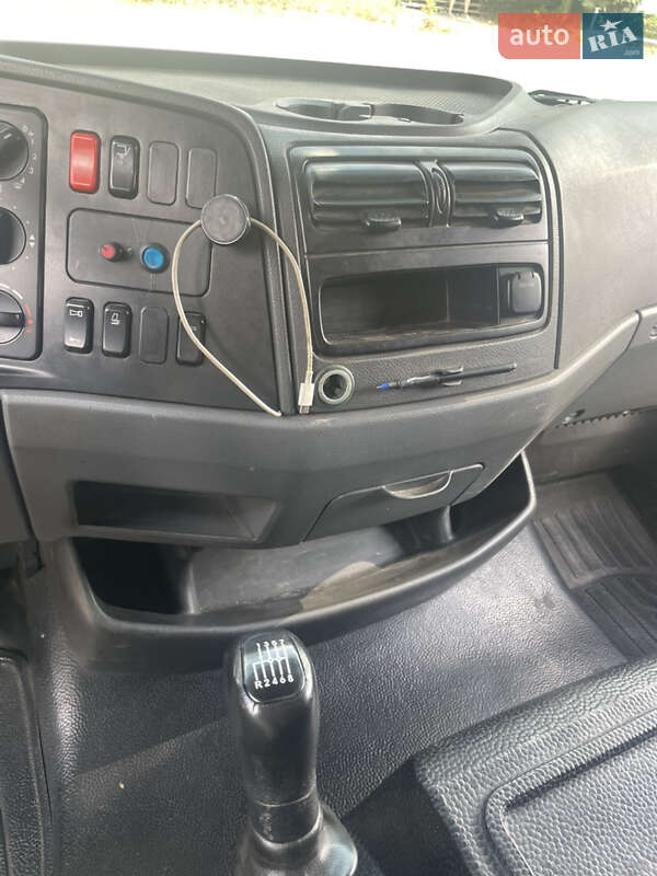 Грузовой фургон Mercedes-Benz Atego 2011 в Чернигове