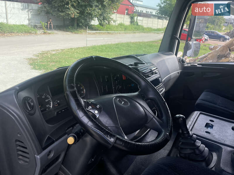 Грузовой фургон Mercedes-Benz Atego 2011 в Чернигове