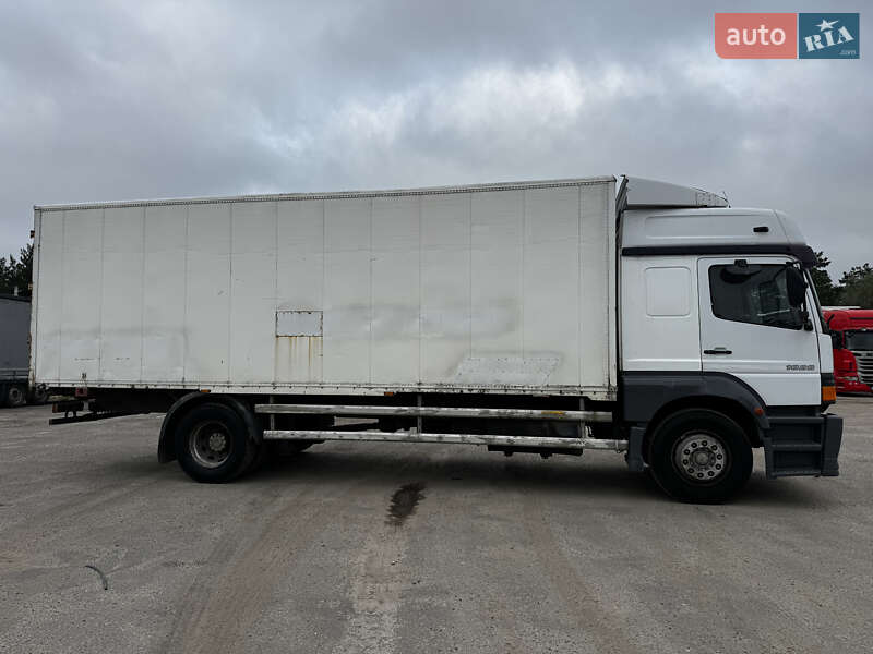 Грузовой фургон Mercedes-Benz Atego 1998 в Львове