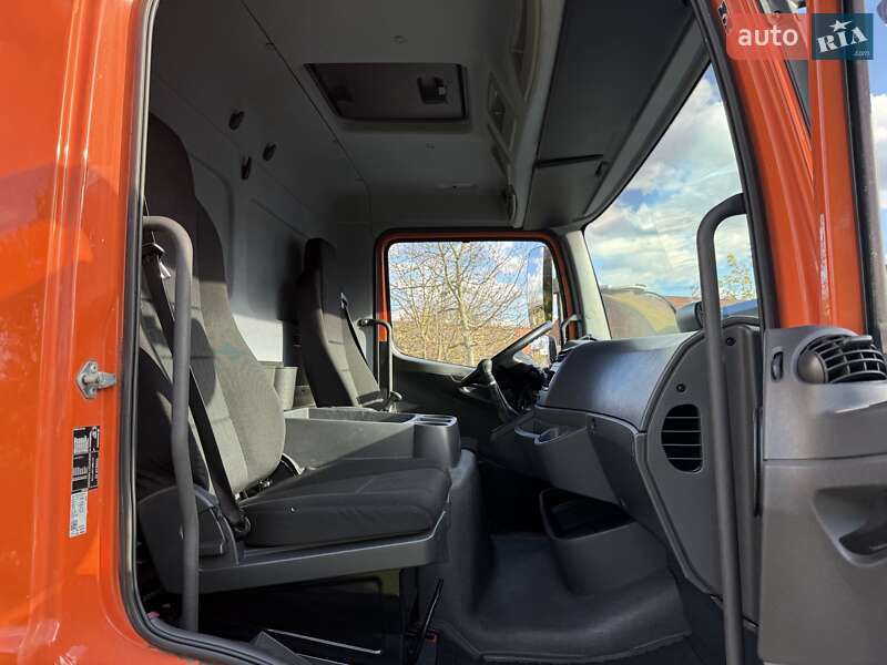 Грузовой фургон Mercedes-Benz Atego 2016 в Радивилове