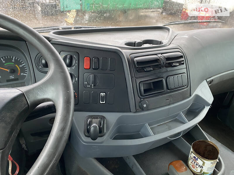 Самосвал Mercedes-Benz Axor 2008 в Львове